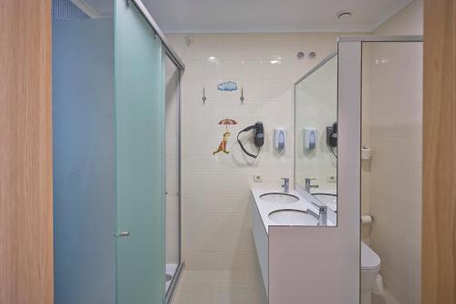 Welcome In - image 4