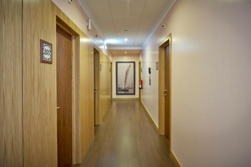 Welcome In - image 9