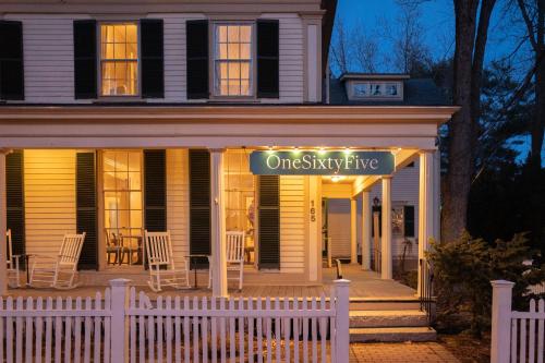 Onesixtyfive, The Inn On Park Row - Brunswick, ME