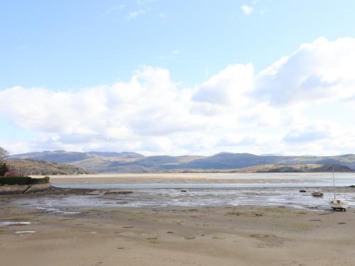 Glandwr Porthmadog - main image