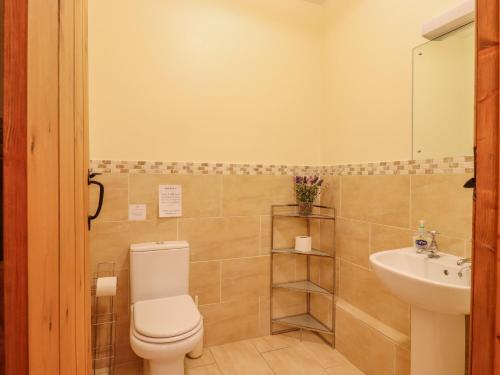 Hayloft Cottage Woodbridge - main image