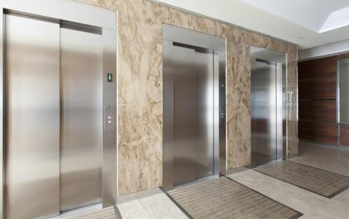 Gran Hotel Corona Sol - image 12