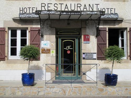 Logis Deshors-Foujanet - Hôtel - Chamboulive