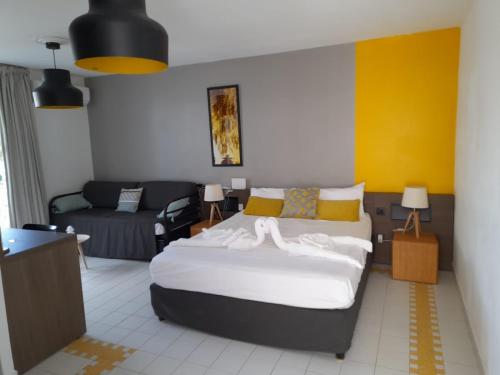 Studio 25 m Manganao Joela 4 personnes avec machine a laver 1