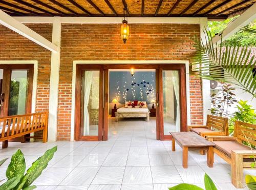 Enak Bungalow 1