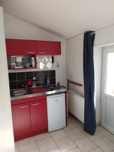 GITE ENTRE TERRE ET MER in Mareuil-sur-Lay-Dissais