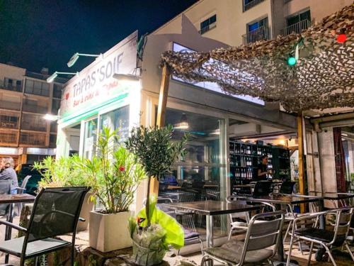 Restaurant, studio la grande roue VUE MAGNIFIQUE in Agde