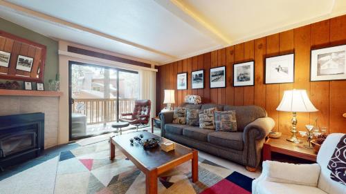 Summit 45 Apartment - Mammoth Lakes, CA