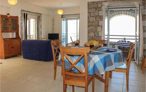 Gorgeous Home In Kalamata With Wifi