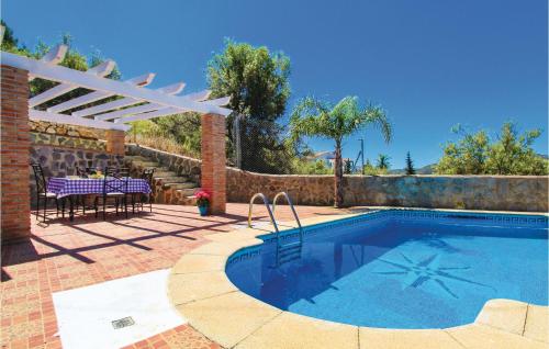Three-Bedroom Holiday Home in Frigiliana - image 12