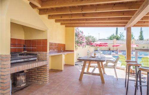  4 Bedroom Beautiful Home In Llíria in Lliria