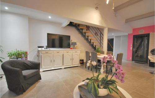 Four-Bedroom Holiday Home in Callian - image 18