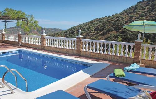 Peldbaseins, Cozy Home In Corumbela in Sayalonga