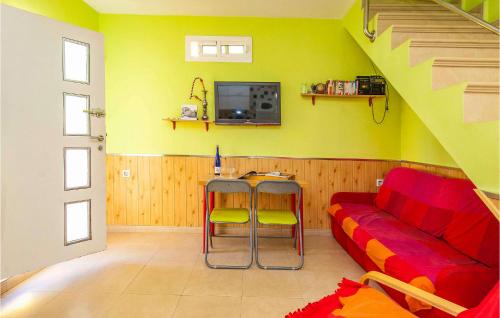 Stunning home in Rota w/ 2 Bedrooms gîte à louer El Campillo