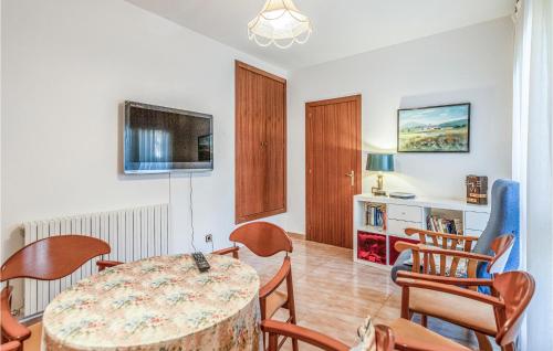 Six-Bedroom Holiday Home in Matadepera - image 6