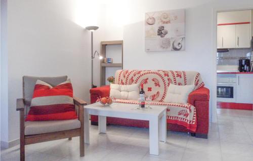 One-Bedroom Apartment in Torrevieja - image 7