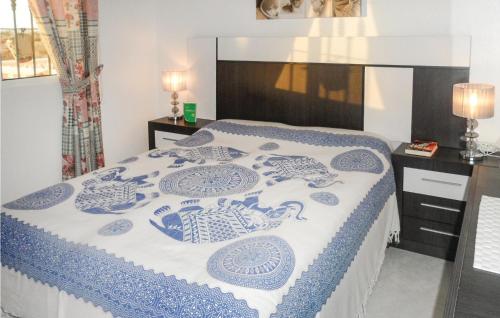 One-Bedroom Apartment in Torrevieja - image 10