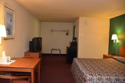 Stay Express Inn Near Ft. Sam Houston - image 3