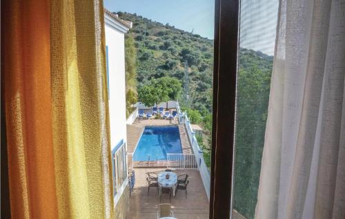 Peldbaseins, Stunning Home In Sayalonga With Wifi in Sayalonga