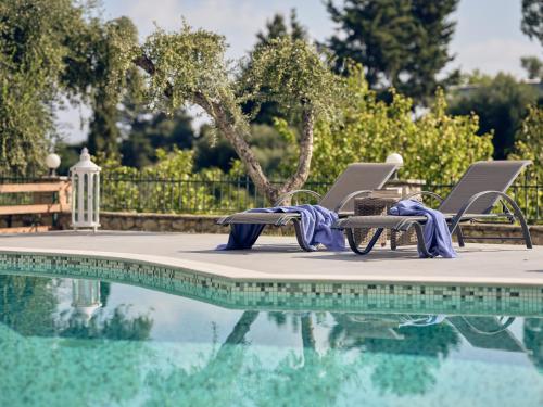 Villa Castelletto heated pool jacuzzi