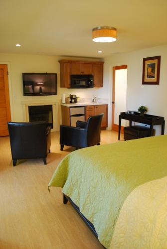 貝拉卡普里套房酒店 (Bella Capri Inn and Suites) in 卡馬里奧