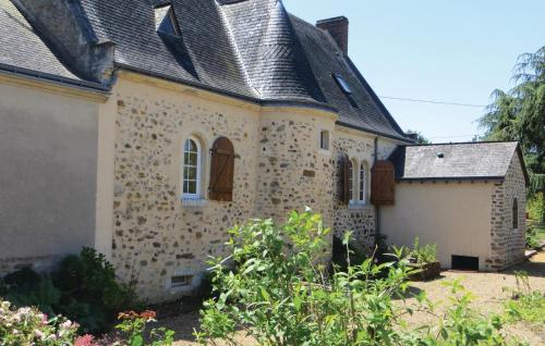 Gorgeous Home In Juigne Sur Sarthe With Wifi