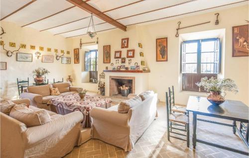 5 Bedroom Gorgeous Home In La Campana, Sevilla