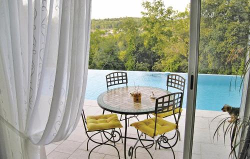 View, Lovely Home In Bagnols En Foret in Bagnols-en-Foret