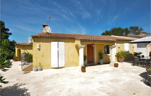 Exterior view, Lovely Home In Bagnols En Foret in Bagnols-en-Foret