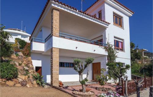 Four-Bedroom Holiday home Tossa de Mar with Sea view 06 - image 7