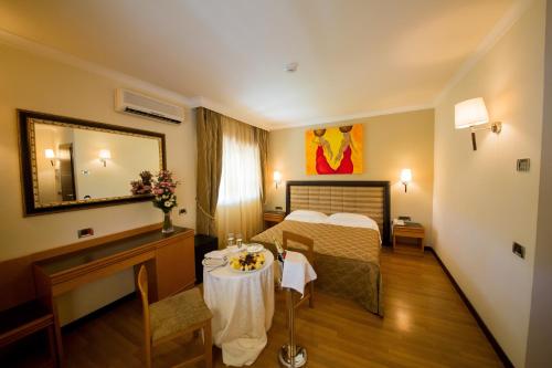 Hotel Ares