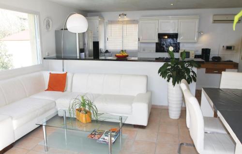 Beautiful Home In Ancone in Ancone (Rhone-Alpes)
