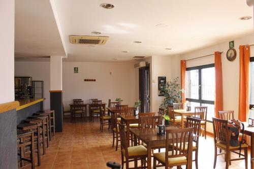 Étterem, Hostal Restaurante Bustos in Villarubio