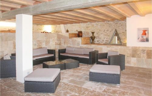 Stunning Home In La Touche With Wifi