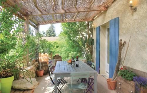 Cozy Home In St Paul Trois Chteaux With Private Swimming Pool, Can Be Inside Or Outside