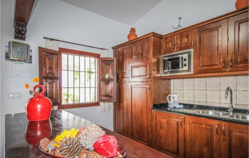 Beautiful home in Frigiliana w/ Outdoor swimming pool WiFi and 2 Bedrooms - image 9