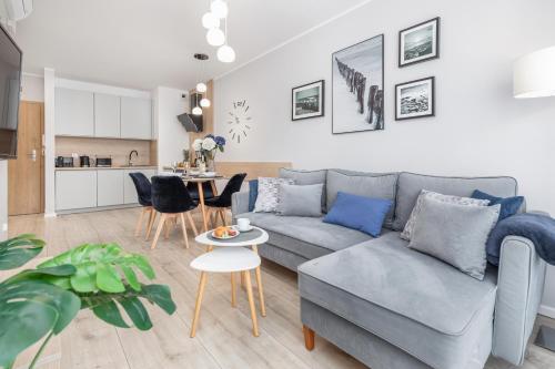 One-Bedroom Apartment image 4