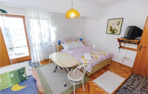  Awesome apartment in Novi Vinodolski with WiFi in Novi Vinodolski