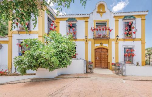 Four-Bedroom Holiday Home in Priego de Cordoba - image 2