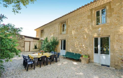 Viesnīcas āriene, Awesome Home In Jonquieres in Jonquieres (Provence-Alpes-Cote d'Azur)
