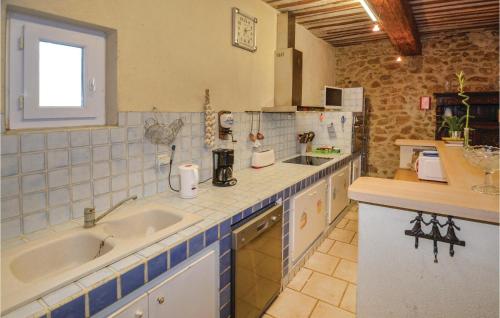 Pet Friendly Home In Jonquires With Outdoor Swimming Pool