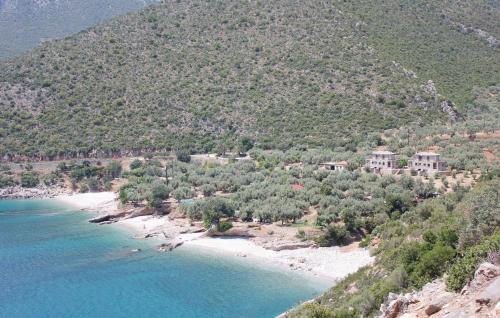  Two-Bedroom Holiday Home in Andreas Paralio in Arkadiko Chorio