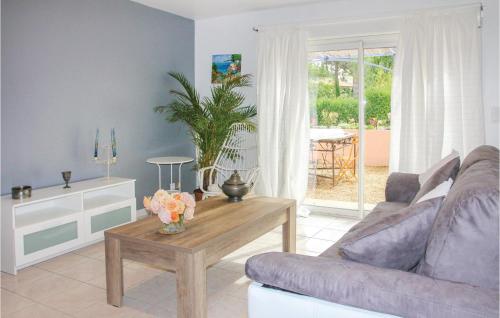 Stunning Home In Lancon De Provence in Lancon-Provence
