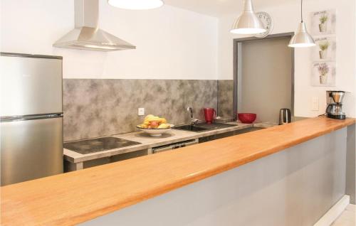 virtuve, Stunning Home In Lancon De Provence in Lancon-Provence