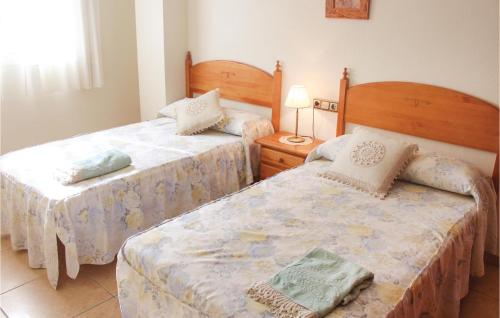Five-Bedroom Apartment in Los Alcazares - image 5