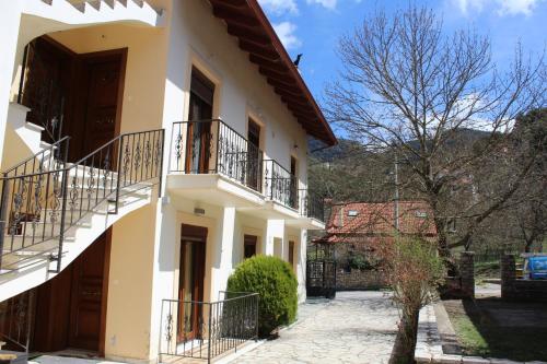 Family's Houses - Apartment - Kalávrita