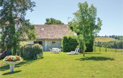 Beautiful Home In Durfort Capelette With Kitchen