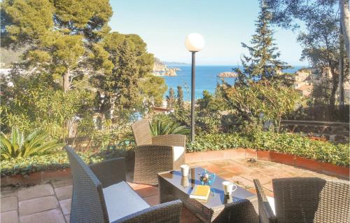 Five-Bedroom Holiday Home in Tossa de Mar gîte à louer Tossa de Mar