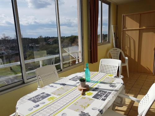 Balcony/terrace, Cap d'Agde Antinea, Plage Rochelongue, Piscine et Parking near Bodega Buena Vista