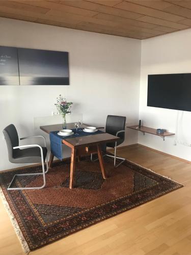 Facilities, Fur Pendler und Monteure oder Ferienwohnung zum Erholen in Ober-Ramstadt